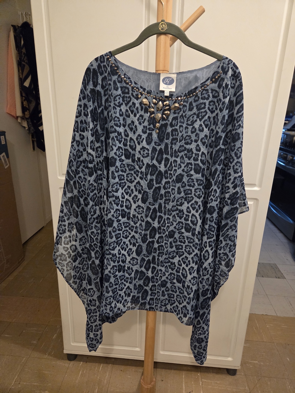 DG2 by Diane Gilman Blue Leopard Print Embellished Poncho Top